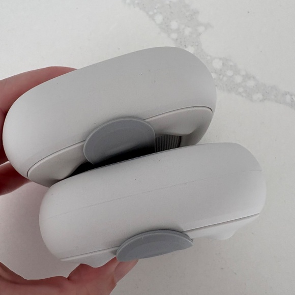 2 X BOSE SoundLink Micro Bluetooth Speakers - Picture 13 of 16